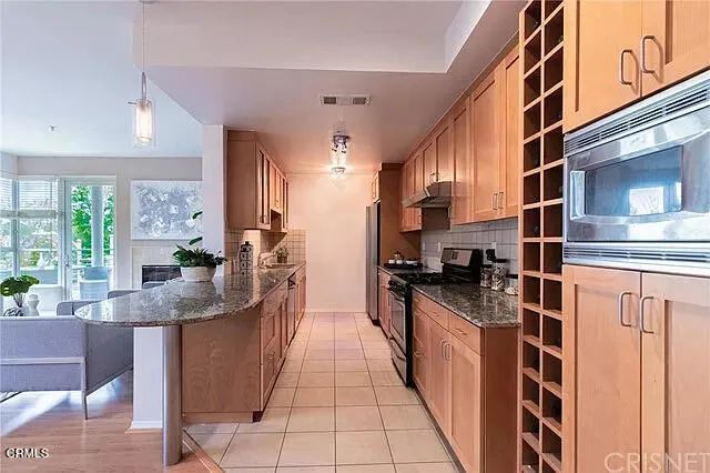 4170 Fair Avenue 201, Los Angeles, CA 91602