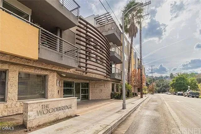 4170 Fair Avenue 201, Los Angeles, CA 91602