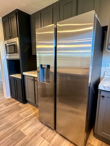 354 Bungalow Dr, Dandridge, TN 37725