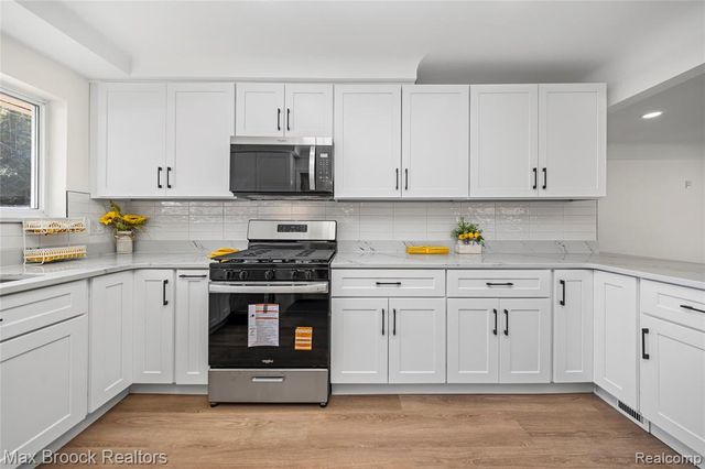 1544 Sheffield Road, Birmingham, MI 48009
