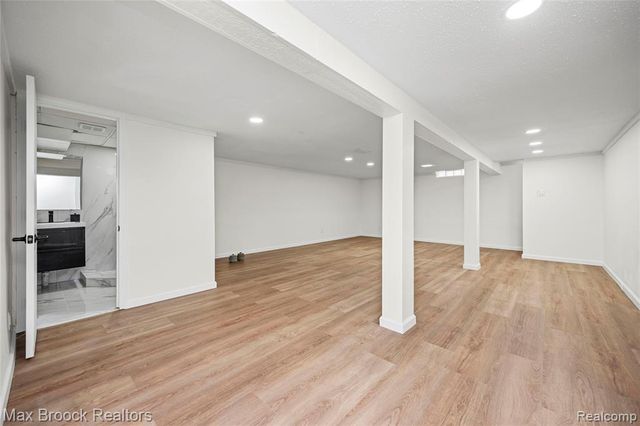 1544 Sheffield Road, Birmingham, MI 48009