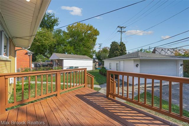1544 Sheffield Road, Birmingham, MI 48009
