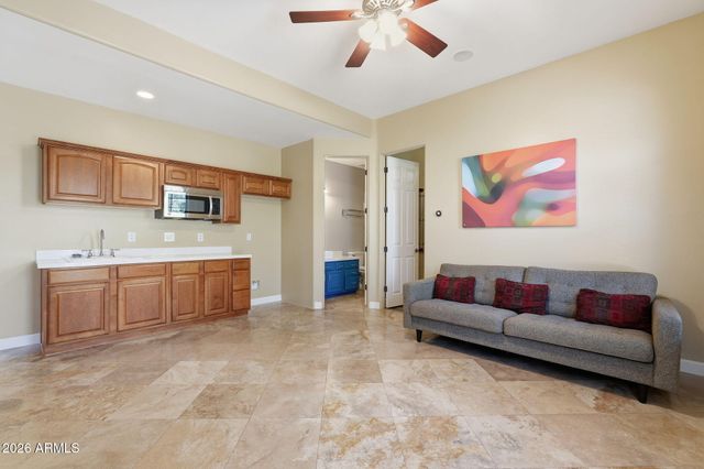 2634 N 52ND Street, Phoenix, AZ 85008