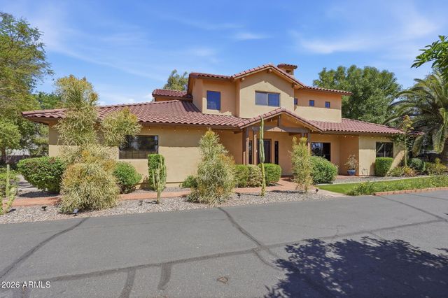 2634 N 52ND Street, Phoenix, AZ 85008