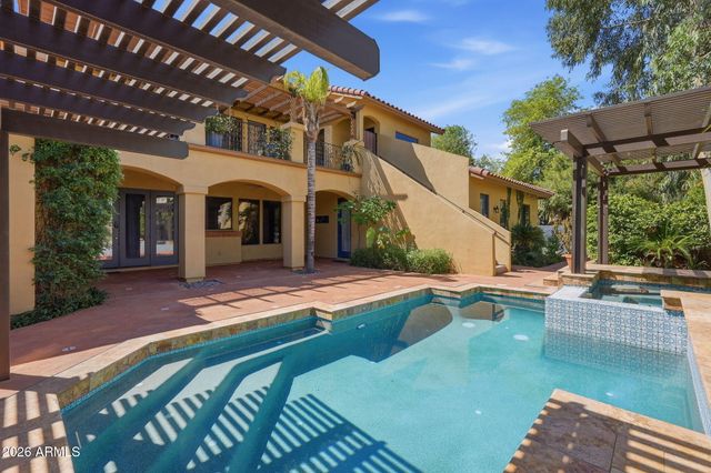 2634 N 52ND Street, Phoenix, AZ 85008