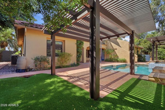 2634 N 52ND Street, Phoenix, AZ 85008