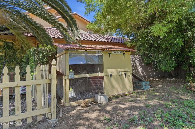 2634 N 52ND Street, Phoenix, AZ 85008