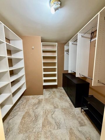 30 Revere Beach Pkwy 711, Medford, MA 02155