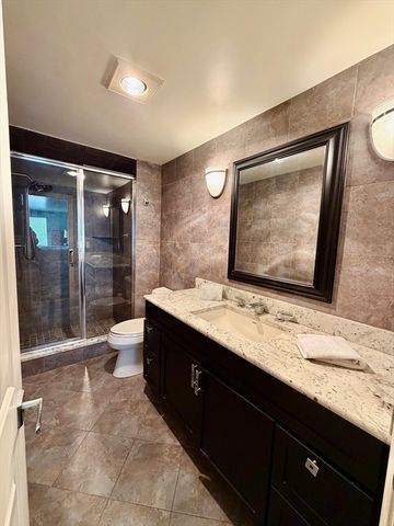 30 Revere Beach Pkwy 711, Medford, MA 02155