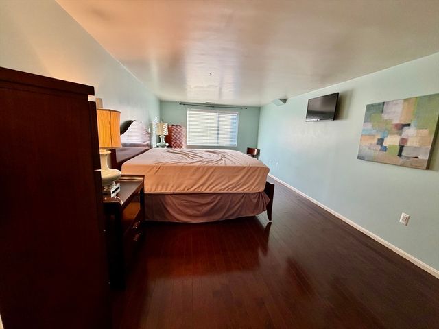 30 Revere Beach Pkwy 711, Medford, MA 02155