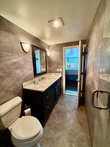 30 Revere Beach Pkwy 711, Medford, MA 02155