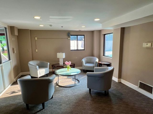 30 Revere Beach Pkwy 711, Medford, MA 02155