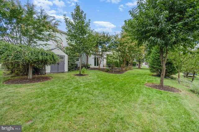 2512 BLARNEY DR, Harrisburg, PA 17112