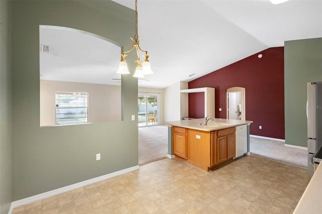 606 WHITE OAK WAY, Deland, FL 32720