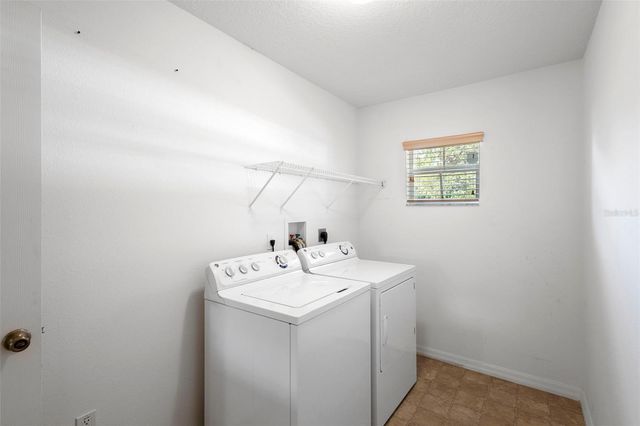 606 WHITE OAK WAY, Deland, FL 32720