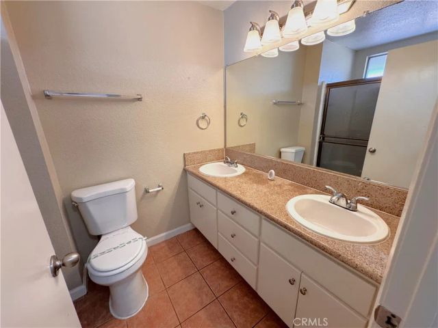 2344 N Teakwood Avenue, Rialto, CA 92377