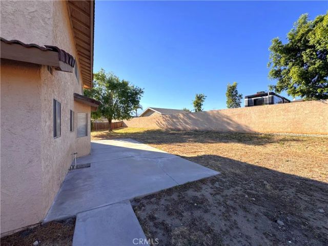 2344 N Teakwood Avenue, Rialto, CA 92377