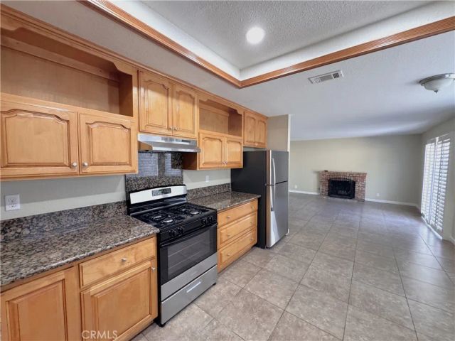 2344 N Teakwood Avenue, Rialto, CA 92377