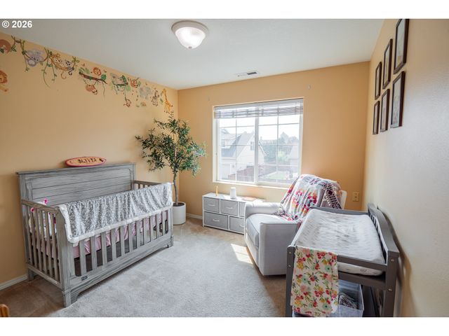 1191 HEATHMAN Dr, Eugene, OR 97402