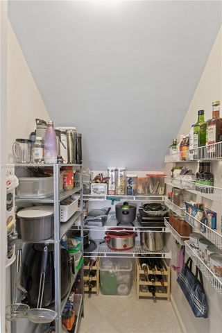 10527 NW 10th Ct A-115, Plantation, FL 33322