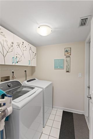 10527 NW 10th Ct A-115, Plantation, FL 33322