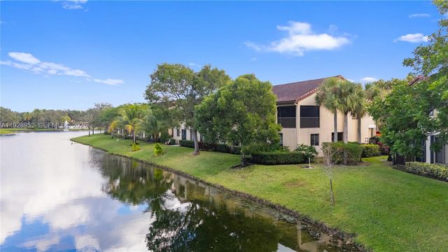 10527 NW 10th Ct A-115, Plantation, FL 33322