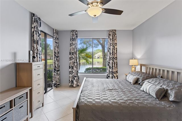 10527 NW 10th Ct A-115, Plantation, FL 33322