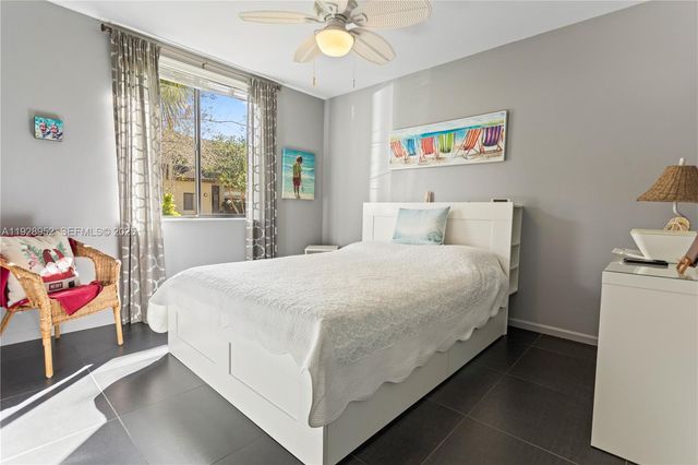 10527 NW 10th Ct A-115, Plantation, FL 33322