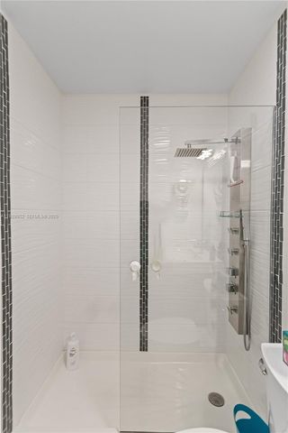 10527 NW 10th Ct A-115, Plantation, FL 33322