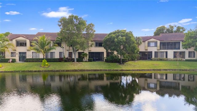 10527 NW 10th Ct A-115, Plantation, FL 33322