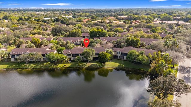 10527 NW 10th Ct A-115, Plantation, FL 33322