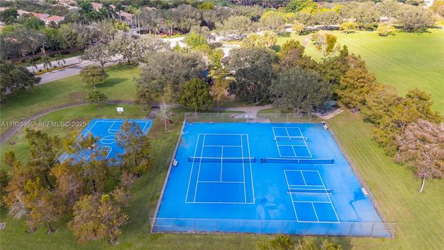 10527 NW 10th Ct A-115, Plantation, FL 33322