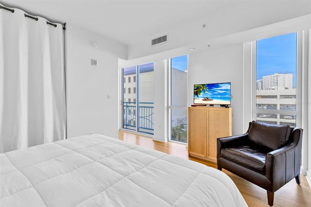 1350 MAIN STREET 502, Sarasota, FL 34236