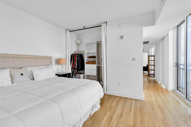 1350 MAIN STREET 502, Sarasota, FL 34236