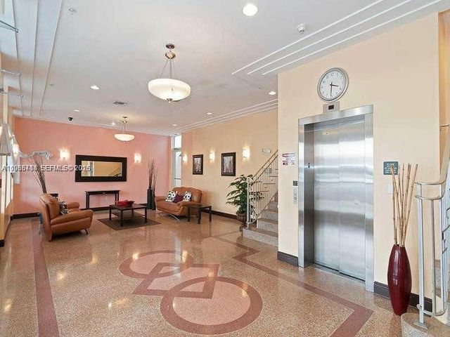 7326 Collins Ave 208, Miami Beach, FL 33141