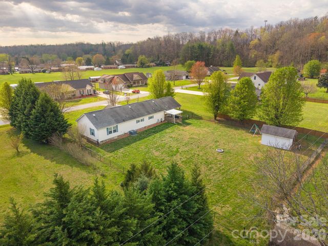 22 Brookfield Lane, Old Fort, NC 28762