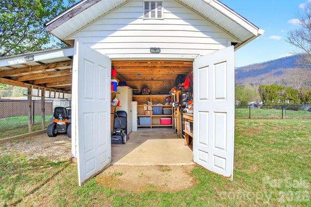 22 Brookfield Lane, Old Fort, NC 28762