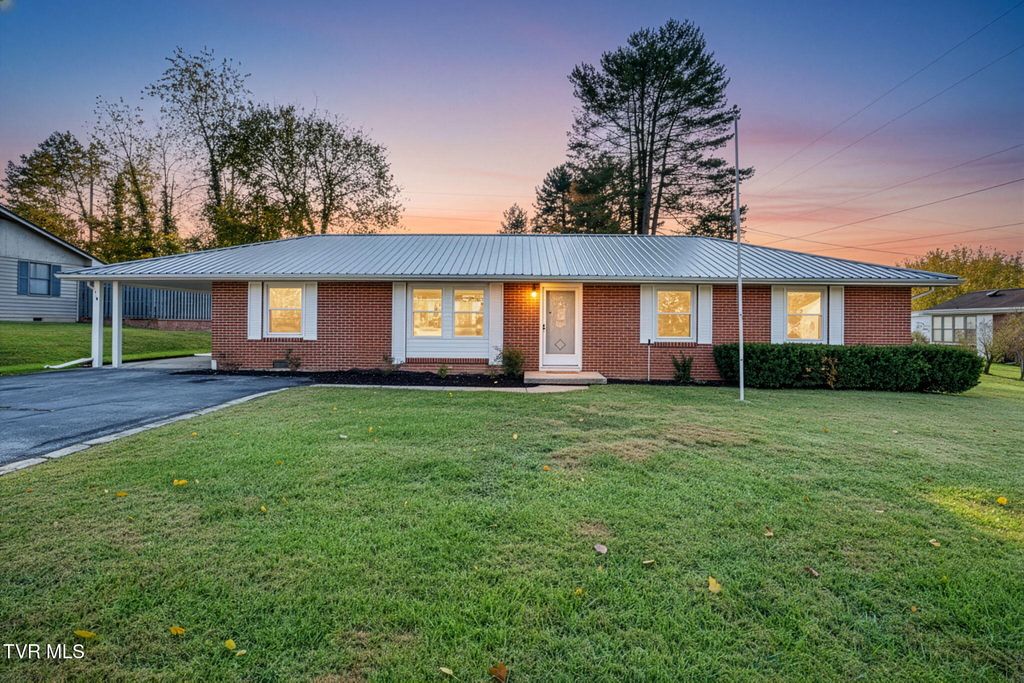 102 College View Drive, Greeneville, TN 37745
