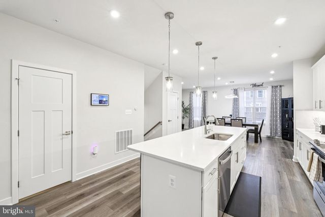 1716 ATLAS DR, Frederick, MD 21702