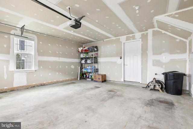 1716 ATLAS DR, Frederick, MD 21702