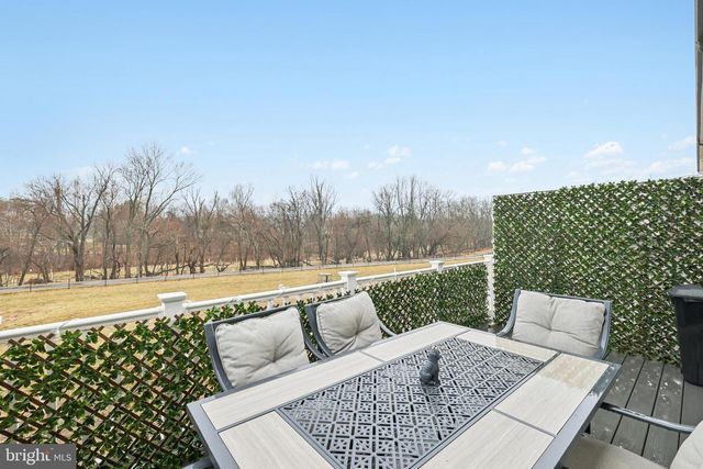 1716 ATLAS DR, Frederick, MD 21702