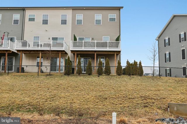 1716 ATLAS DR, Frederick, MD 21702