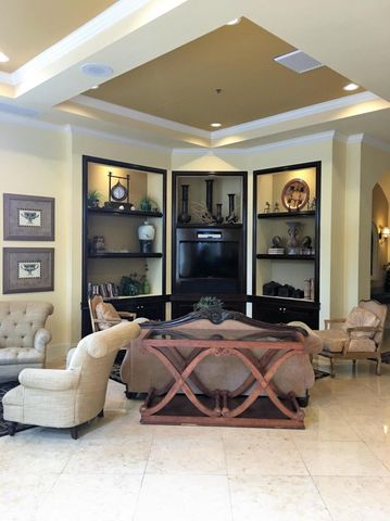 616 Clearwater Park Road 313, West Palm Beach, FL 33401