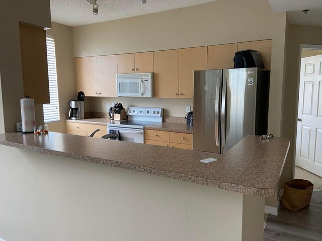 616 Clearwater Park Road 313, West Palm Beach, FL 33401