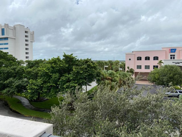 616 Clearwater Park Road 313, West Palm Beach, FL 33401