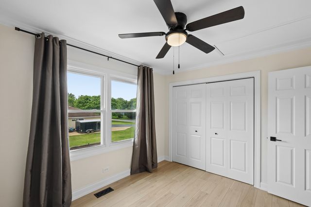 715 Welch Street, Gilberts, IL 60136