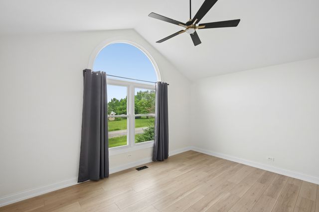 715 Welch Street, Gilberts, IL 60136