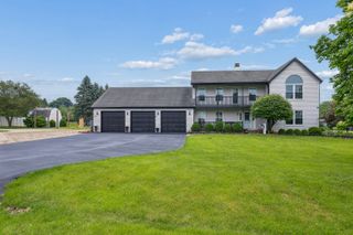 715 Welch Street, Gilberts, IL 60136