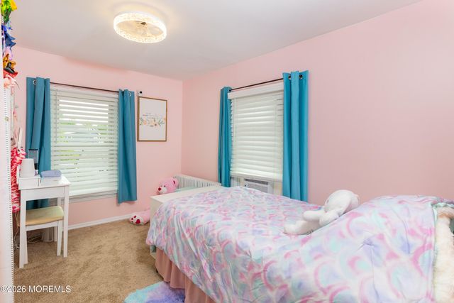 76 Morris Avenue, Belford, NJ 07718