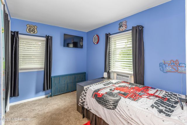 76 Morris Avenue, Belford, NJ 07718